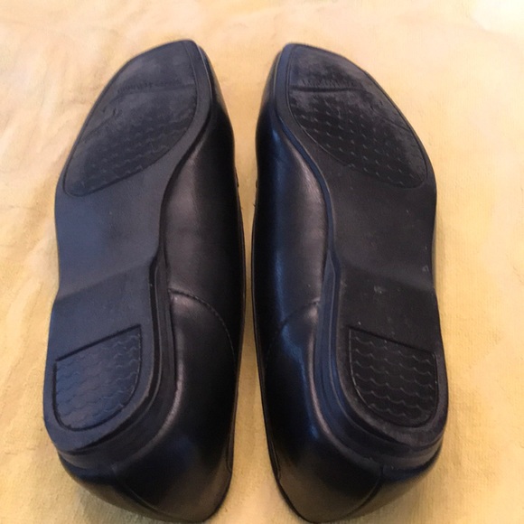 Black shoes - Picture 4 of 5